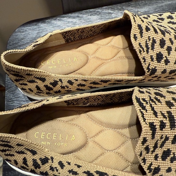 Cecilia Soft Surroundings Washable Leopard Print Slip-On Sneaker Shoe - Picture 3 of 10
